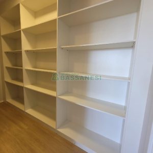 Apartamento com 80m², 2 dormitórios, 1 vaga, no bairro De Lazzer em Caxias do Sul para Comprar