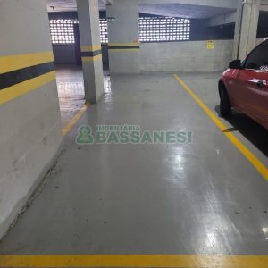 Apartamento com 80m², 2 dormitórios, 1 vaga, no bairro De Lazzer em Caxias do Sul para Comprar
