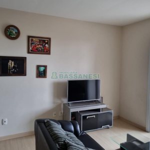 Apartamento com 72m², 2 dormitórios, 1 vaga, no bairro Sagrada Família em Caxias do Sul para Comprar