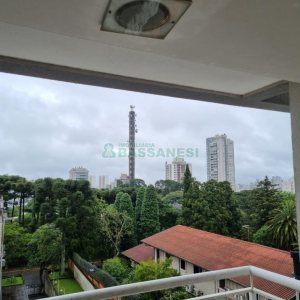 Apartamento com 72m², 2 dormitórios, 1 vaga, no bairro Sagrada Família em Caxias do Sul para Comprar