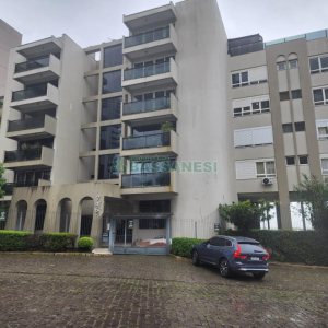 Apartamento com 241m², 2 dormitórios, 2 vagas, no bairro Madureira em Caxias do Sul para Comprar