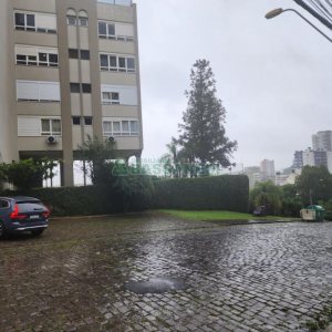 Apartamento com 241m², 2 dormitórios, 2 vagas, no bairro Madureira em Caxias do Sul para Comprar