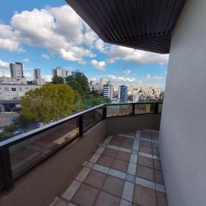 Apartamento com 344m², 4 dormitórios, 3 vagas, no bairro Madureira em Caxias do Sul para Comprar
