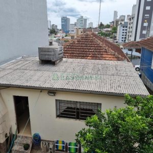 Casa com 155m², 6 dormitórios, 2 vagas, no bairro Panazzolo em Caxias do Sul para Comprar