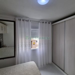 Apartamento com 49m², 2 dormitórios, no bairro Charqueadas em Caxias do Sul para Comprar