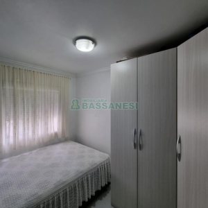 Apartamento com 49m², 2 dormitórios, no bairro Charqueadas em Caxias do Sul para Comprar