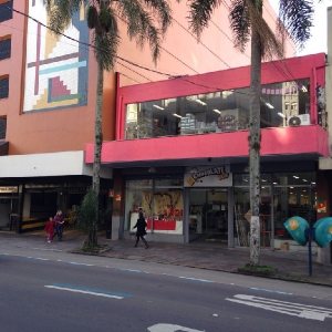 Predio com 1400m², no bairro Centro em Caxias do Sul para Comprar