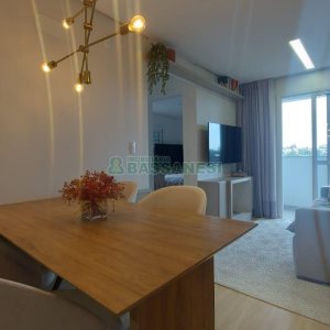 Apartamento com 55m², 2 dormitórios, 1 vaga, no bairro Nossa Senhora da Saúde em Caxias do Sul para Comprar