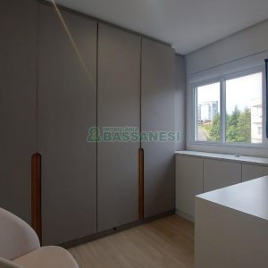 Apartamento com 55m², 2 dormitórios, 1 vaga, no bairro Nossa Senhora da Saúde em Caxias do Sul para Comprar
