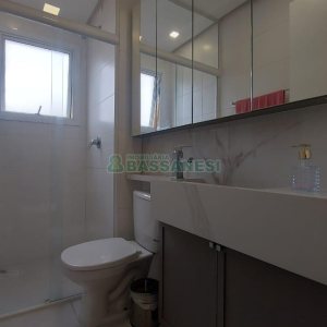 Apartamento com 55m², 2 dormitórios, 1 vaga, no bairro Nossa Senhora da Saúde em Caxias do Sul para Comprar