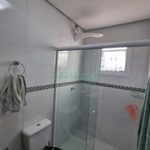 Casa com 139m², 3 dormitórios, 2 vagas, no bairro São Luiz em Caxias do Sul para Comprar