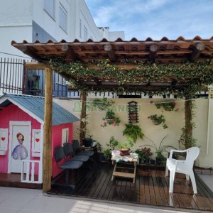 Casa com 139m², 3 dormitórios, 2 vagas, no bairro São Luiz em Caxias do Sul para Comprar