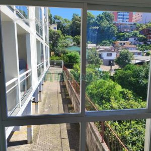 Apartamento com 38m², 1 dormitório, 1 vaga, no bairro Petrópolis em Caxias do Sul para Alugar