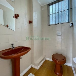 Sala Mobiliada com 60m², no bairro Centro em Caxias do Sul para Alugar