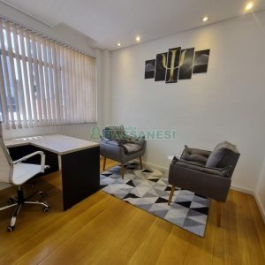 Sala Mobiliada com 60m², no bairro Centro em Caxias do Sul para Alugar