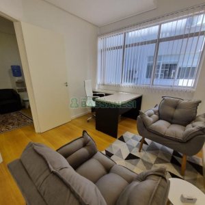 Sala Mobiliada com 60m², no bairro Centro em Caxias do Sul para Alugar