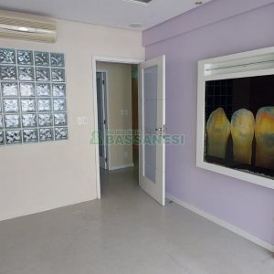 Sala com 50m², no bairro Centro em Caxias do Sul para Alugar