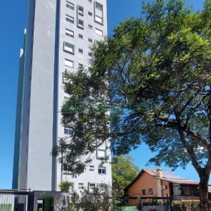 Apto Mobiliado com 63m², 2 dormitórios, 1 vaga, no bairro Petrópolis em Caxias do Sul para Alugar
