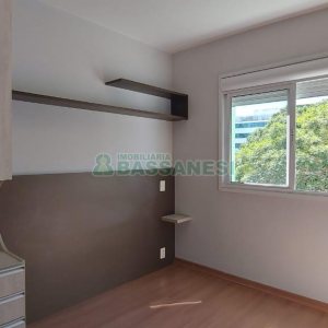 Apto Mobiliado com 63m², 2 dormitórios, 1 vaga, no bairro Petrópolis em Caxias do Sul para Alugar