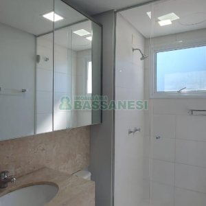 Apto Mobiliado com 63m², 2 dormitórios, 1 vaga, no bairro Petrópolis em Caxias do Sul para Alugar