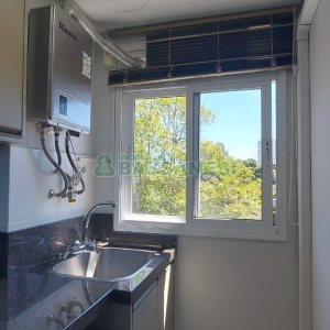 Apto Mobiliado com 63m², 2 dormitórios, 1 vaga, no bairro Petrópolis em Caxias do Sul para Alugar