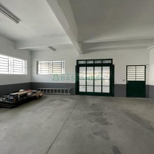 Loja com 396m², 3 dormitórios, no bairro Santa Catarina em Caxias do Sul para Alugar