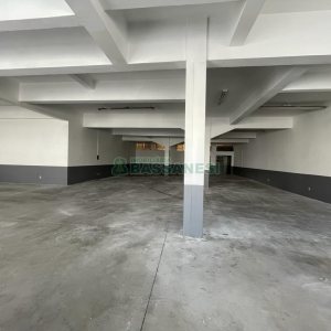 Loja com 396m², 3 dormitórios, no bairro Santa Catarina em Caxias do Sul para Alugar