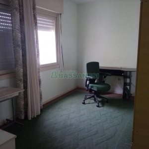 Apartamento, 2 dormitórios, no bairro São Pelegrino em Caxias do Sul para Comprar