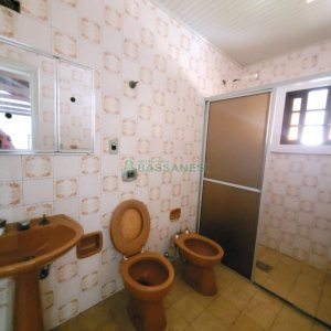 Casa com 360m², 3 dormitórios, 3 vagas, no bairro Marechal Floriano em Caxias do Sul para Alugar