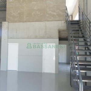 Pavilhão com 830m², no bairro São Gotardo em Flores da Cunha para Alugar