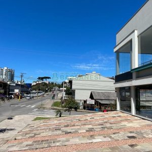 Loja com 107m², no bairro Bela Vista em Caxias do Sul para Alugar