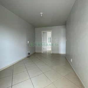 Apartamento, 2 dormitórios, 1 vaga, no bairro Santo Antônio em Caxias do Sul para Alugar