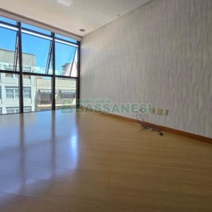 Sala com 72m², 1 vaga, no bairro Centro em Caxias do Sul para Comprar