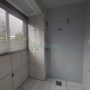 Sobrado com 89m², 2 dormitórios, no bairro São Luiz em Caxias do Sul para Comprar