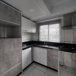 Sobrado com 89m², 2 dormitórios, no bairro São Luiz em Caxias do Sul para Comprar