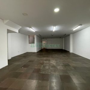 Loja com 120m², no bairro Centro em Caxias do Sul para Alugar