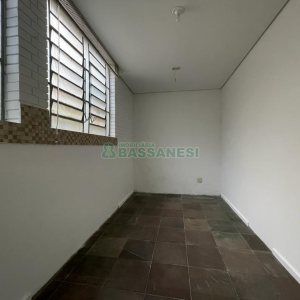 Loja com 120m², no bairro Centro em Caxias do Sul para Alugar