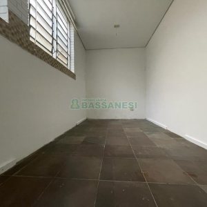 Loja com 120m², no bairro Centro em Caxias do Sul para Alugar