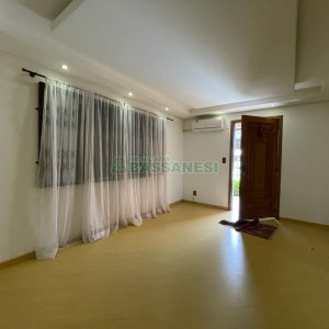 Casa com 260m², 3 dormitórios, 3 vagas, no bairro Interlagos em Caxias do Sul para Alugar