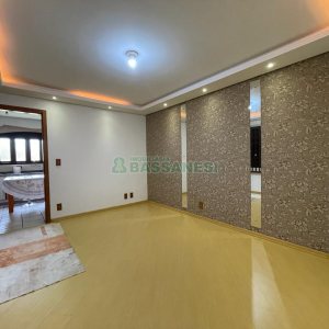 Casa com 260m², 3 dormitórios, 3 vagas, no bairro Interlagos em Caxias do Sul para Alugar