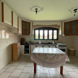 Casa com 260m², 3 dormitórios, 3 vagas, no bairro Interlagos em Caxias do Sul para Alugar