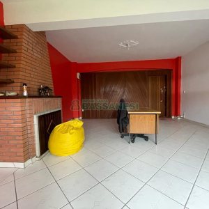 Casa com 260m², 3 dormitórios, 3 vagas, no bairro Interlagos em Caxias do Sul para Alugar