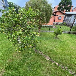 Casa com 260m², 3 dormitórios, 3 vagas, no bairro Interlagos em Caxias do Sul para Alugar