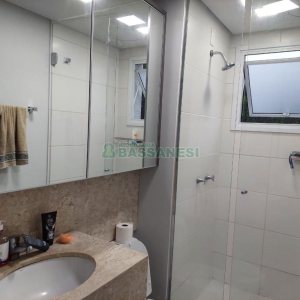 Apartamento com 63m², 2 dormitórios, 1 vaga, no bairro Petrópolis em Caxias do Sul para Comprar