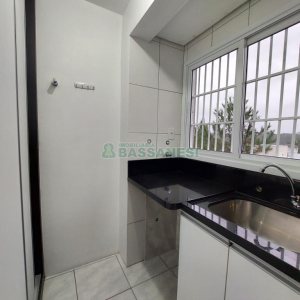 Sobrado com 92m², 2 dormitórios, 1 vaga, no bairro São Luiz em Caxias do Sul para Comprar