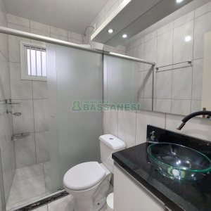 Sobrado com 92m², 2 dormitórios, 1 vaga, no bairro São Luiz em Caxias do Sul para Comprar