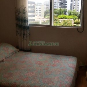 Apto Mobiliado com 95m², 3 dormitórios, 2 vagas, no bairro Rio Branco em Caxias do Sul para Comprar