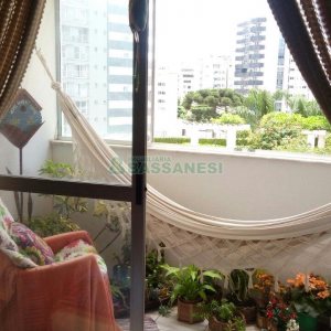 Apto Mobiliado com 95m², 3 dormitórios, 2 vagas, no bairro Rio Branco em Caxias do Sul para Comprar