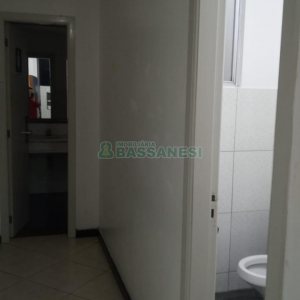 Apto Mobiliado com 95m², 3 dormitórios, 2 vagas, no bairro Rio Branco em Caxias do Sul para Comprar