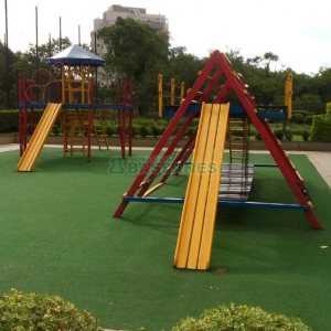 Apto Mobiliado com 95m², 3 dormitórios, 2 vagas, no bairro Rio Branco em Caxias do Sul para Comprar